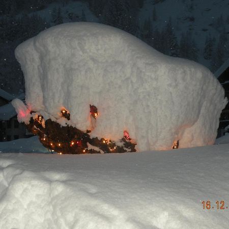 Hotel Bellevue Champoluc Esterno foto