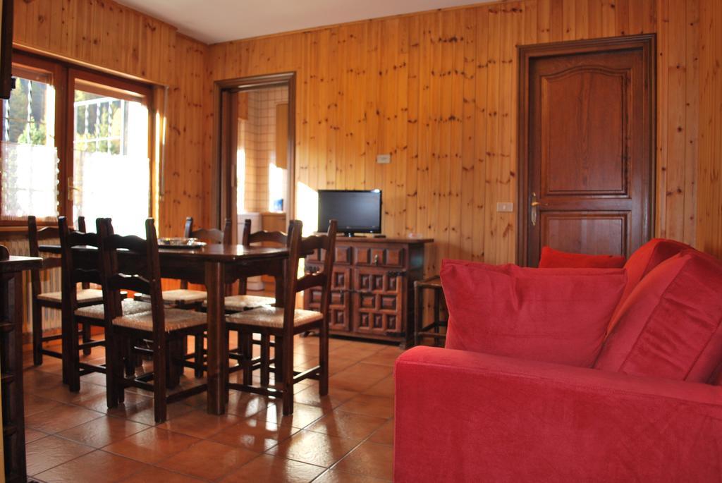 Hotel Bellevue Champoluc Camera foto