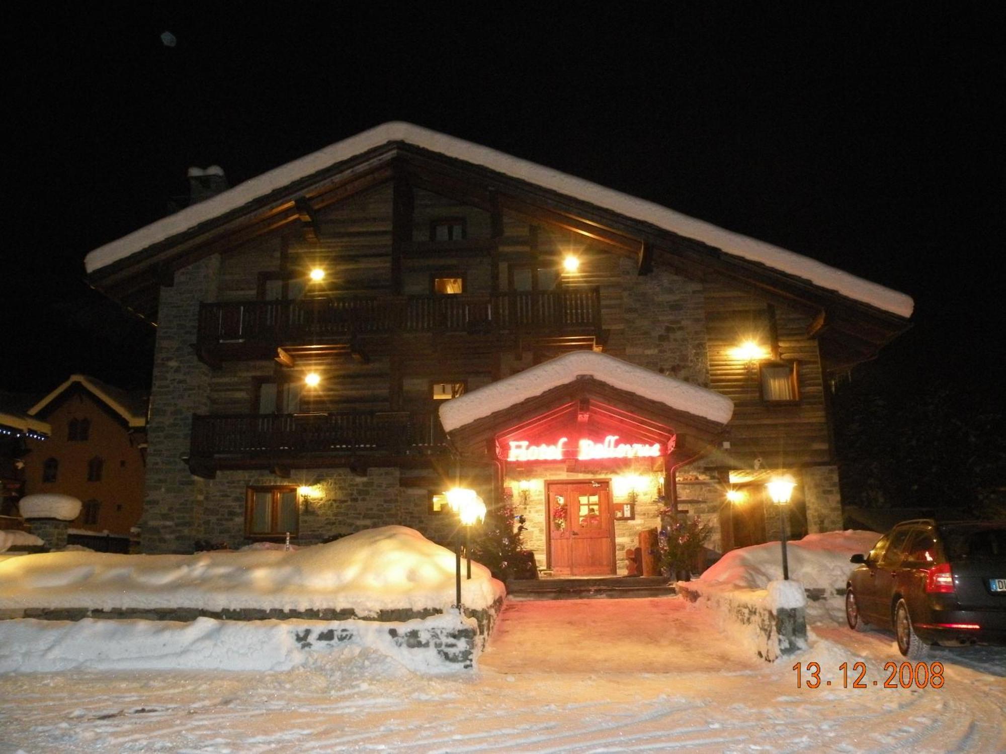 Hotel Bellevue Champoluc Esterno foto