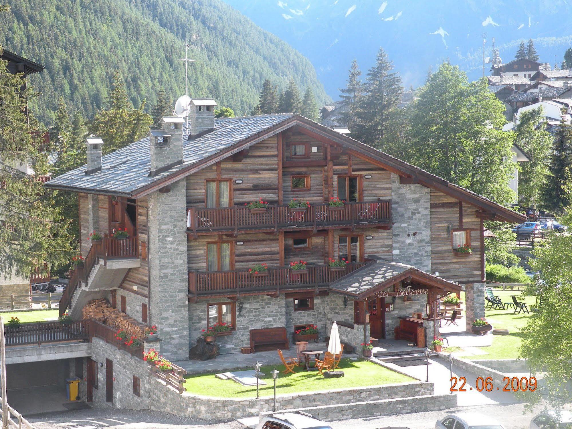 Hotel Bellevue Champoluc Esterno foto